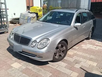Usata Mercedes E270 177 CV (130 kW) 2003 Station wagon
