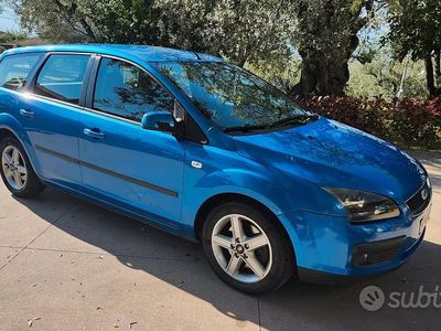 Usata Ford Focus Style 116 CV (85 kW) 2007 Blu Station wagon