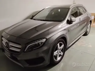 Usata Mercedes GLA200 136 CV (100 kW) 2016 Grigio SUV