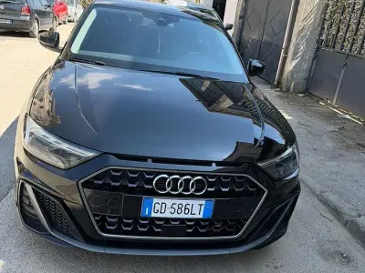 Usata Audi A1 95 CV (69 kW) 2021 Nero SUV