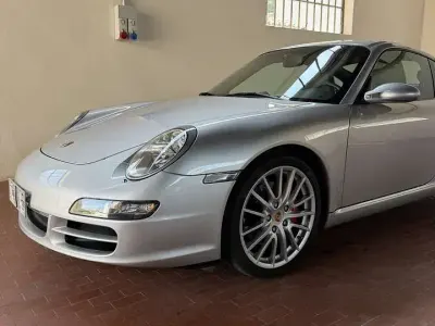 Usata Porsche 997 355 CV (261 kW) 2006 Argento metalizzato Coupé