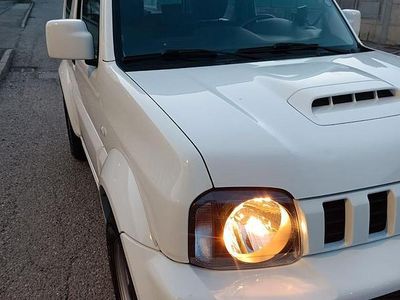 Usata 2014 Suzuki Jimny SUV | 15.800 € (Cara)