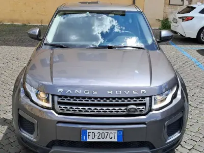 Usata Land Rover Range Rover evoque 150 CV (110 kW) 2016 Grigio SUV