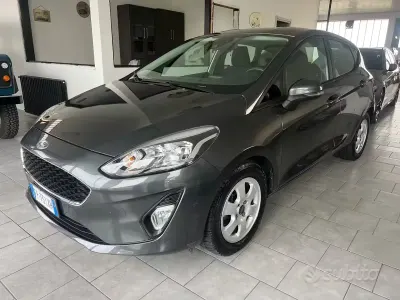Usata Ford Fiesta Titanium 85 CV (62 kW) 2018 Grigio Utilitaria