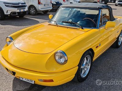 Usata Alfa Romeo Spider 106 CV (77 kW) 1991 Giallo Cabrio