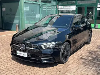 Usata Mercedes A250 Premium 160 CV (117 kW) 2020 Nero Utilitaria