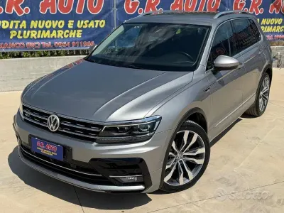 Usata VW Tiguan R-line 150 CV (110 kW) 2017 Oro SUV
