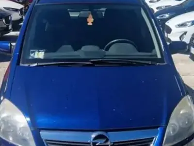 Usata Opel Zafira Club 105 CV (77 kW) 2007 Blu Monovolume