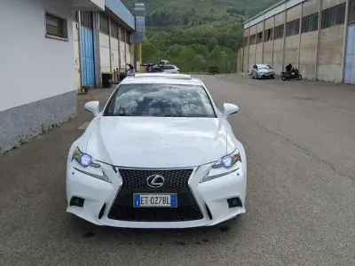 Usata Lexus IS300h Sport Line 181 CV (133 kW) 2013 Berlina