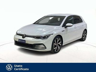 Bianco pastello Usata 2022 VW Golf Style Berlina | 24.500 € (Buon prezzo)
