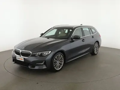 Begagnad BMW 320e Luxury Line 190 HK (139 kW) 2020 Grå Kombi