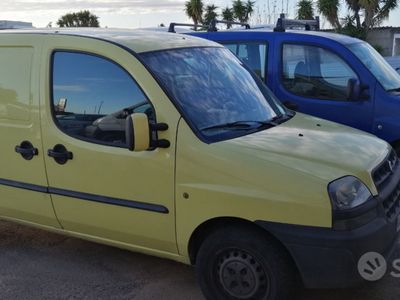 usata Fiat Doblò cargo furgone con porta laterale