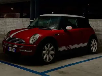 Begagnad Mini One D 88 HK (64 kW) 2006 Röd Halvkombi