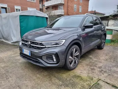Usata VW T-Roc R-line Plus 116 CV (85 kW) 2024 SUV