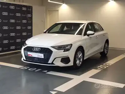 Usata Audi A3 Business 150 CV (110 kW) 2024 Bianco Berlina