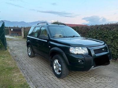 Usado Land Rover Freelander 111 HP (81 kW) 2004 Verde SUV
