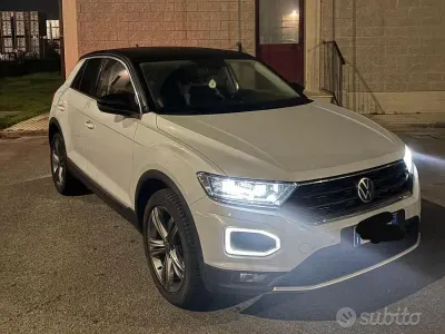 Usata VW T-Roc Advance 150 CV (110 kW) 2021 Bianco SUV