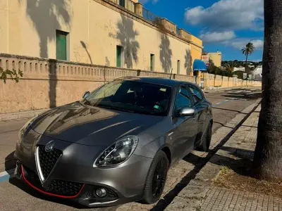 Usata Alfa Romeo Giulietta 120 CV (88 kW) 2016 Grigio Utilitaria