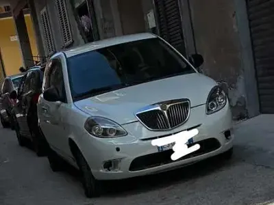 Usata Lancia Ypsilon Platinum 95 CV (69 kW) 2007 Utilitaria