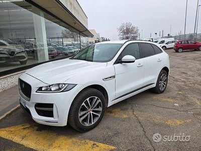 Usata Jaguar F-Pace R-Sport 180 CV (132 kW) 2018 Vari colori SUV