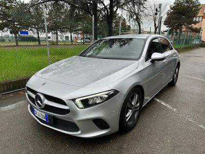 usata Mercedes A180 d Business Extra Autom. NAVI+RETR. "OTTIMO PREZZO"