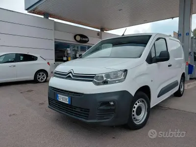 Usata Citroën Berlingo 102 CV (75 kW) 2021 Bianco Monovolume