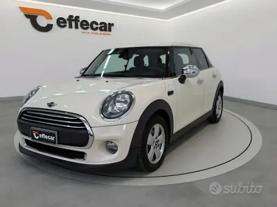 Usata Mini One D 95 CV (69 kW) 2017 Beige Utilitaria