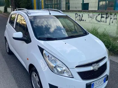 Usata Chevrolet Spark 68 CV (50 kW) 2010 Bianco Utilitaria