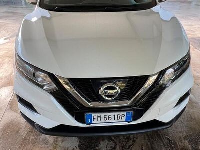 Usata Nissan Qashqai 131 CV (96 kW) 2017 Bianco SUV