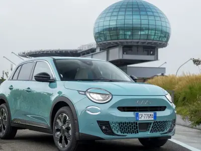 Neu Fiat 600 La Prima 101 PS (74 kW) 2026 Weiß SUV