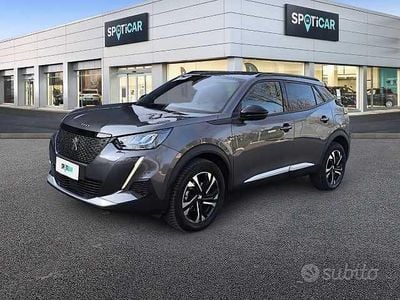 Usado Peugeot 2008 Allure 102 HP (75 kW) 2023 Cinzento SUV