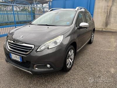 Usata Peugeot 2008 Allure 82 CV (60 kW) 2015 Grigio SUV