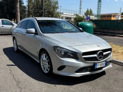 Usata Mercedes CLA200 Shooting Brake Executive 136 CV (100 kW) 2016 Argento Station wagon