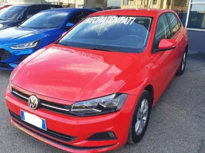 Usata VW Polo Comfortline 95 CV (69 kW) 2018 Rosso Utilitaria