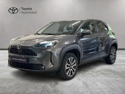 Usata Toyota Yaris Cross Trend 92 CV (67 kW) 2022 Grigio SUV