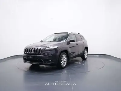 Usata Jeep Cherokee Limited 140 CV (102 kW) 2015 Grigio carrara SUV