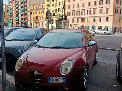 Usata Alfa Romeo MiTo 105 CV (77 kW) 2010 Rosso Utilitaria