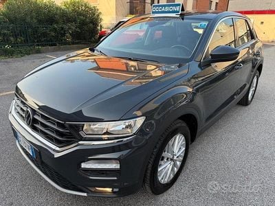 Usata VW T-Roc Business 150 CV (110 kW) 2021 Grigio SUV