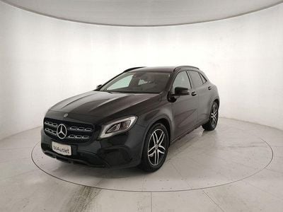 Usata Mercedes GLA180 136 CV (100 kW) 2020 Nero SUV