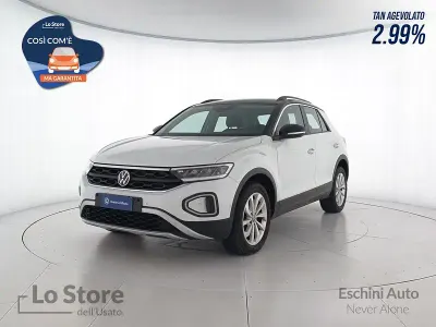 Begagnad VW T-Roc Life 110 HK (80 kW) 2022 Vit SUV
