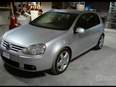 usata VW Golf V 2.0 tdi 140cv sportline