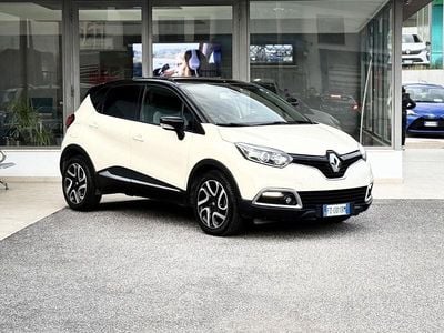 Usata Renault Captur 90 CV (66 kW) 2016 Beige SUV
