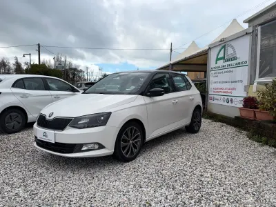 Käytetty Skoda Fabia Executive 75 HP (55 kW) 2017 Valkoinen Sedan