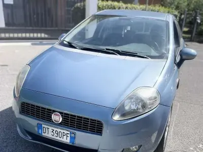 Usata Fiat Grande Punto Active 65 CV (47 kW) 2009 Utilitaria