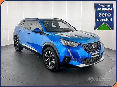Usata Peugeot e-2008 Allure 100 kW (136 CV) 2020 Blu SUV