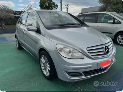 Usata Mercedes B200