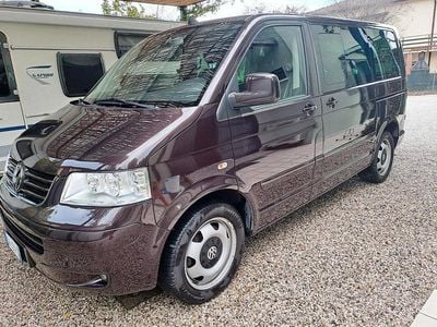 Usata VW Multivan 174 CV (127 kW) 2008 Marrone Furgone