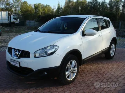 Usata Nissan Qashqai 360º 131 CV (96 kW) 2012 Bianco SUV