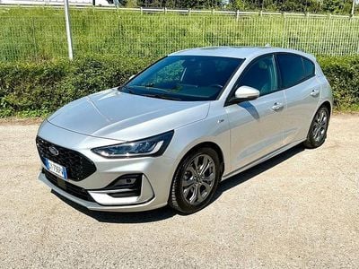 Begagnad Ford Focus ST-Line 115 HK (84 kW) 2025 Silver Sedan