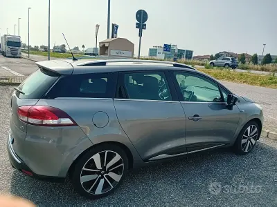 Usata Renault Clio 90 CV (66 kW) 2016 Grigio Station wagon